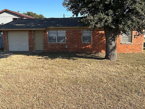 2nd image of 1848 Coral Rd