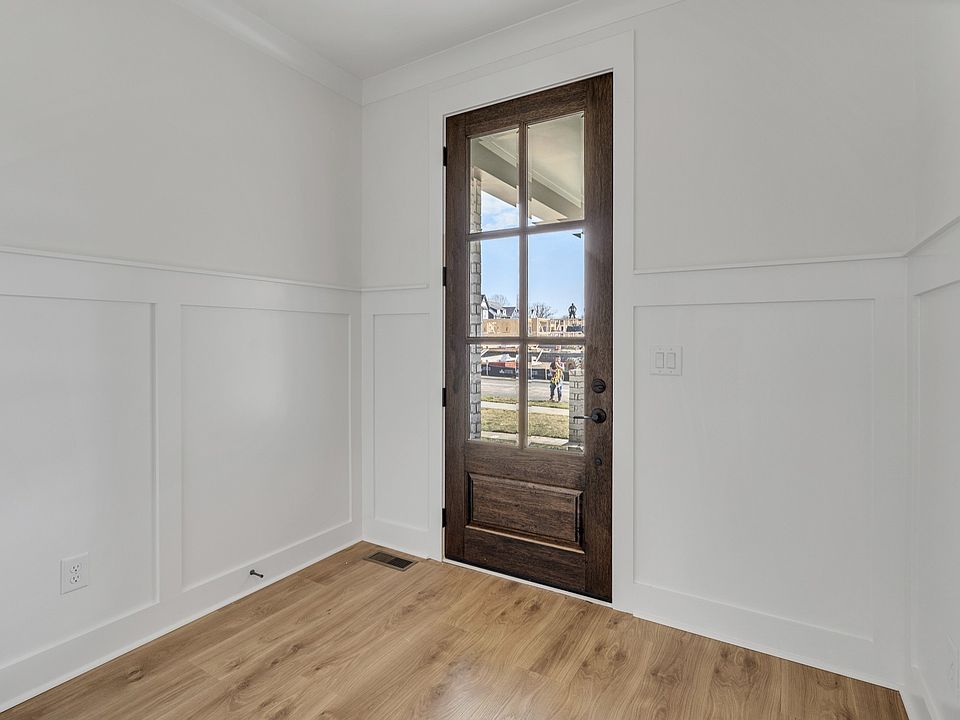 1st image of 612 Parkenham Dr Lot 39