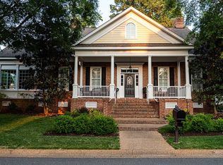 136 Red Berkshire, Williamsburg, VA