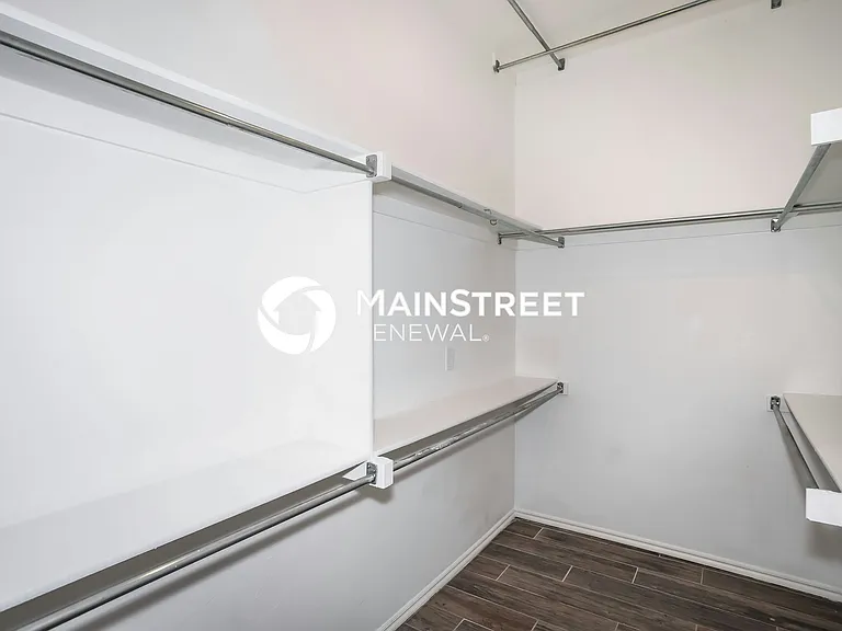 Walk In Closet