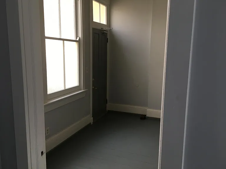 109 E 12th St #D — Photo 14
