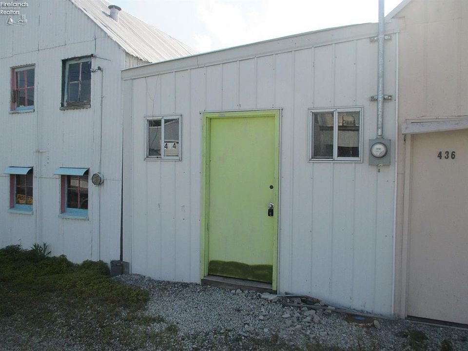 1st image of 434 Hastings Dr