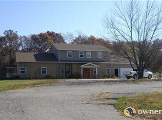 224 N Hun St, Colchester, IL 62326