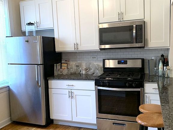 4th image of 2545 N Seminary Ave APT 1F