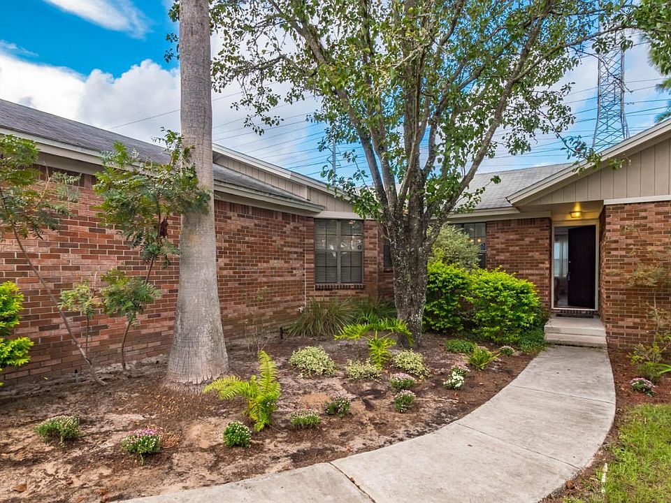 3371 Hampstead Dr-2