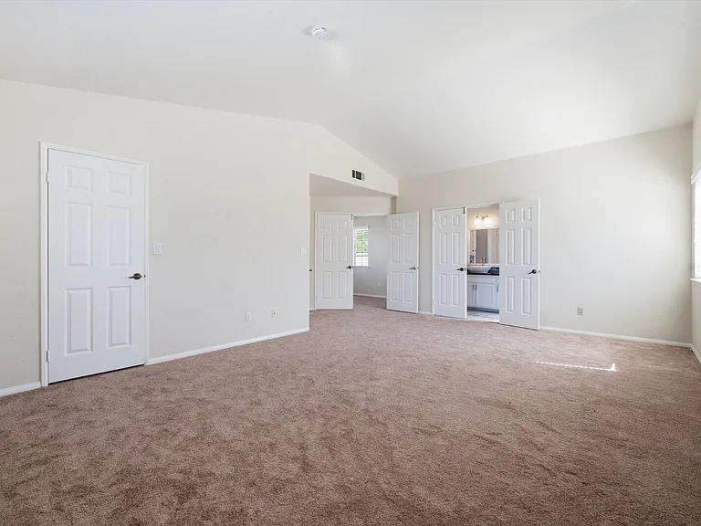 3129 Golfwood Ct — Photo 18