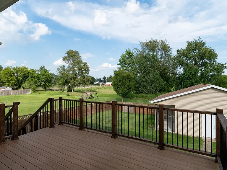 12912 Silver Spring Ln — Photo 46