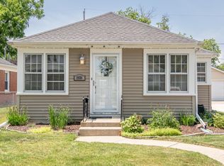 1926 Quincy Ave, Racine, WI 53403