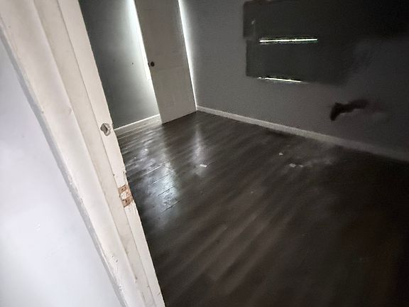 3rd image of 628 W Home Ave
