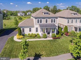 41748 Bloomfield Path St, Ashburn, VA 20148