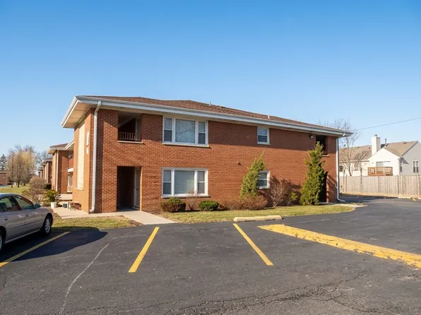 1101 E Algonquin Rd APT 18, Arlington Heights, IL 60005