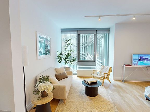 5th image of 550 W 54th St APT 610