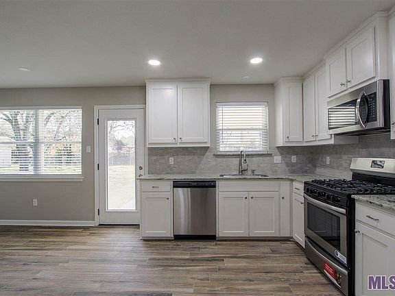 2nd image of 2209 Connie Dr