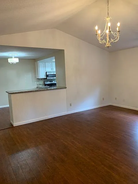 3 bed, 1240 sqft, $2,900 — Photo 3