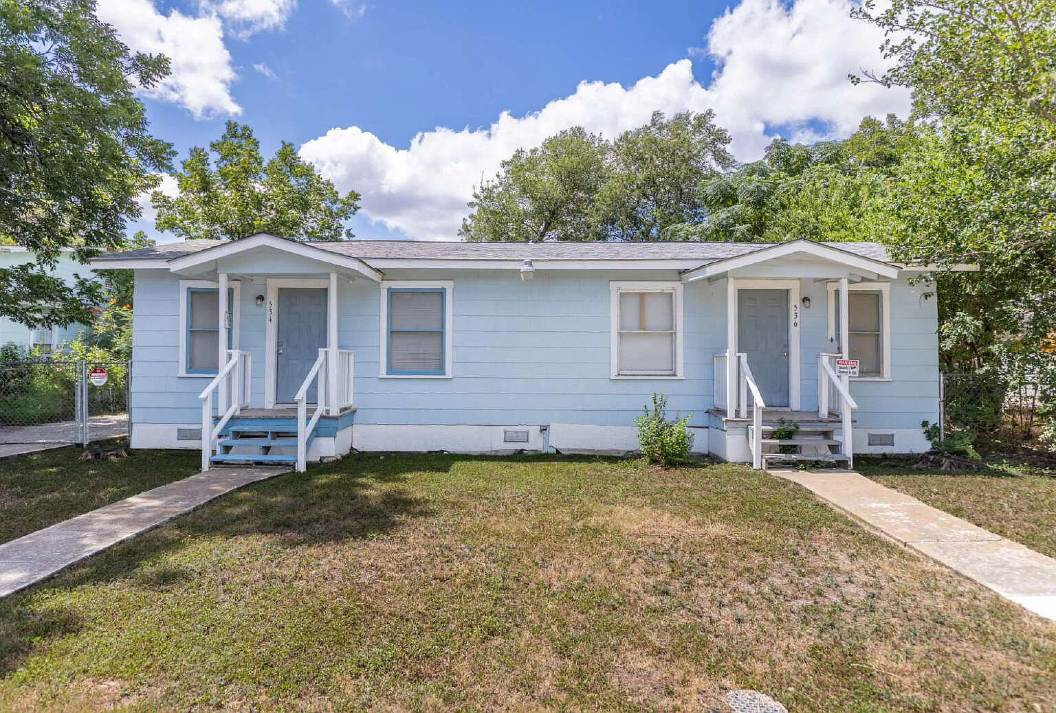2 bed, 1.0 bath, 1536 sqft, $900 — Photo 1