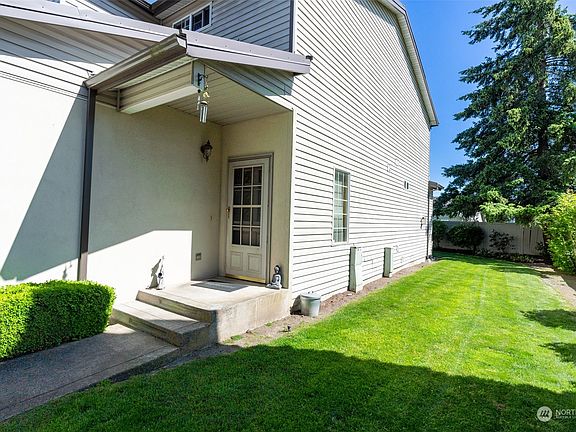 4th image of 418 17th Street SE #6-F