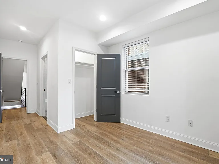 1807 Wylie St — Photo 12