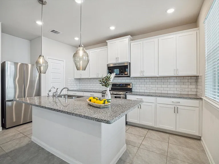 1512 Parkland Oak Dr — Photo 9