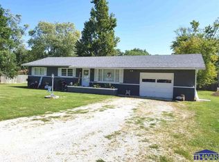413 S 6th St, Farmersburg, IN 47850