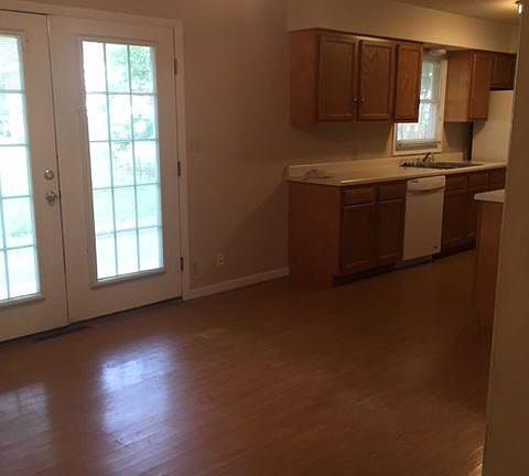 5th image of 2032 Marjorie Cir