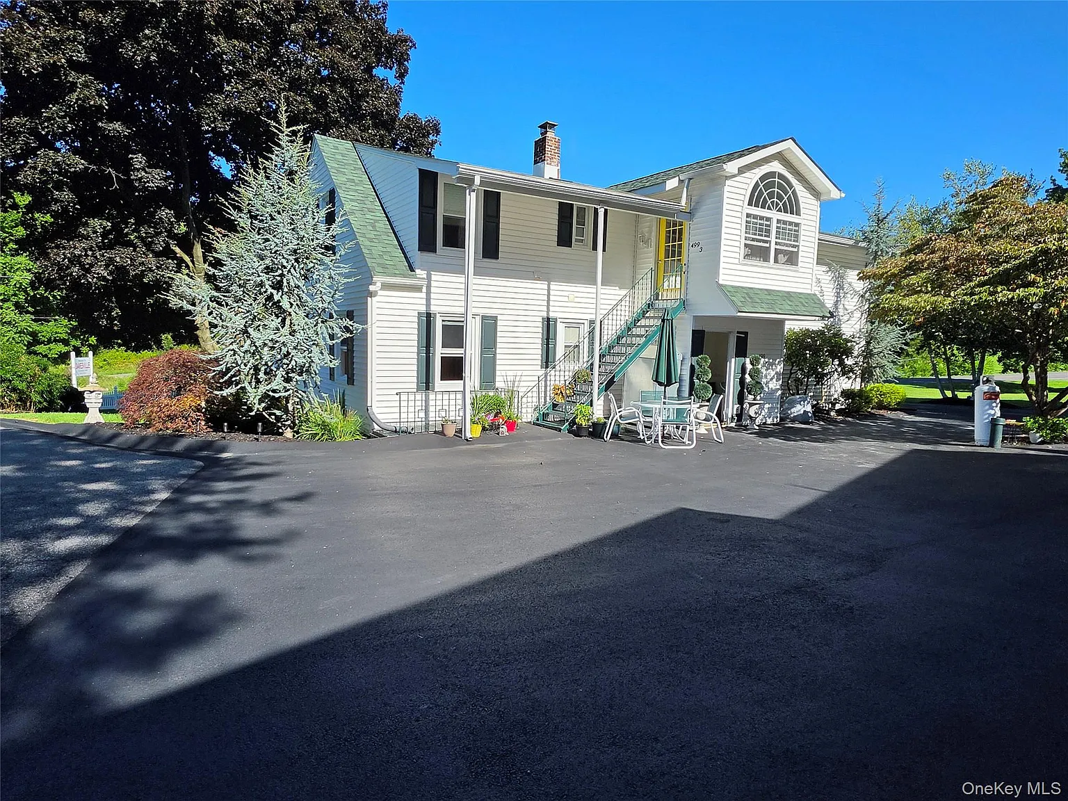 2 bed, 1.0 bath, 864 sqft, $2,000 — Photo 4