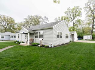 2404 Medford Dr, Fort Wayne, IN 46803