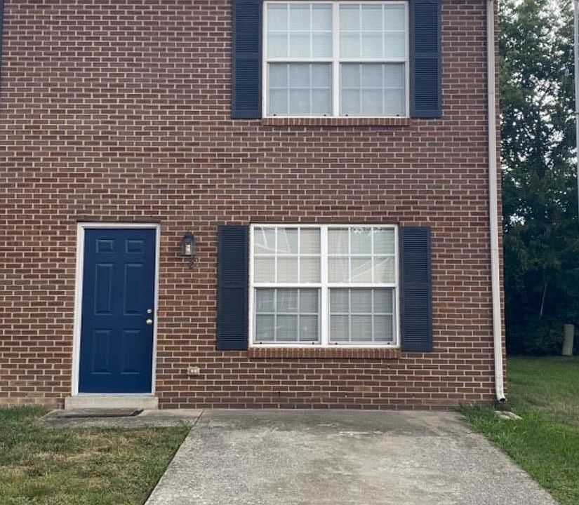 1st image of 721 Ellison Ct