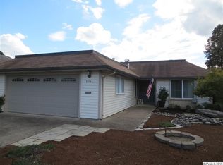 3274 Oakcrest Dr NW, Salem, OR 97304