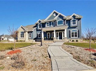 N88W5020 Covington Sq E, Cedarburg, WI 53012