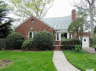 63 Nancy Blvd, Merrick, NY 11566