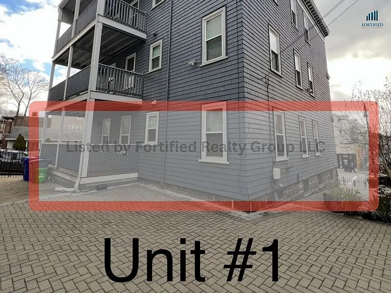 142 Washington St #1 — Photo 30