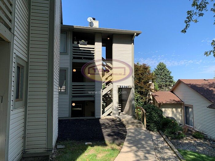 1st image of 2971 Horseshoe Bend Dr APT B