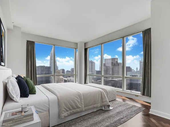 230 West 56th Street image 4 of 18