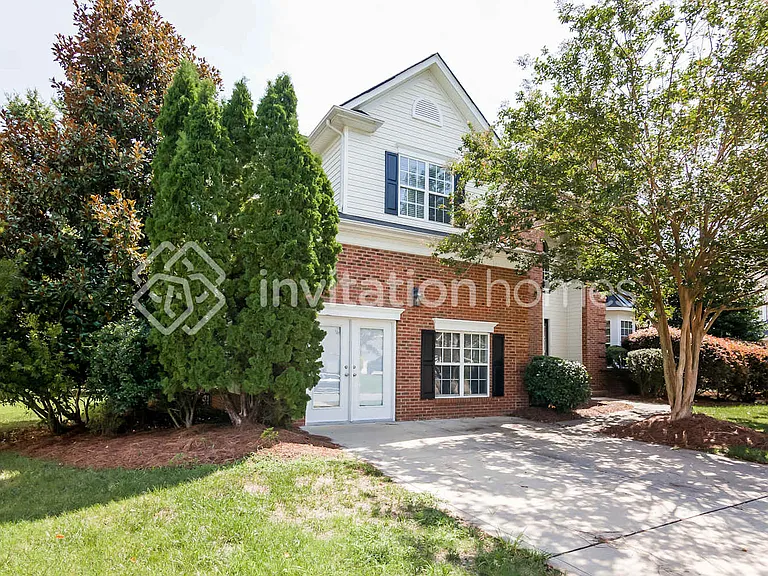 5925 Maple View Pl — Photo 1