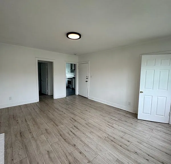 101 S Cordova St #3 — Photo 4