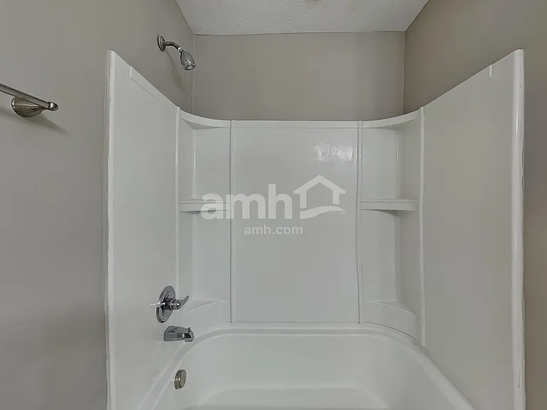 676 Classic Ln — Photo 14