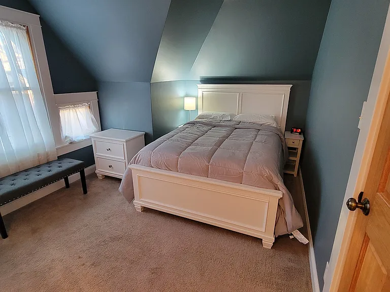 446 Edgemont St — Photo 7