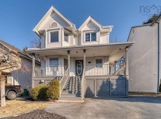 32 James Winfield Ln, Bedford, NS B4A 4C3