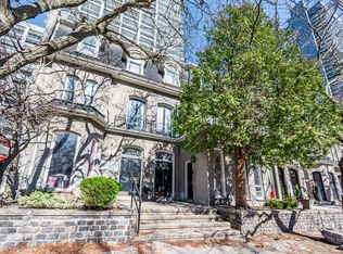 6 Clarence Sq Floor 3, Toronto, ON M5V 1H1