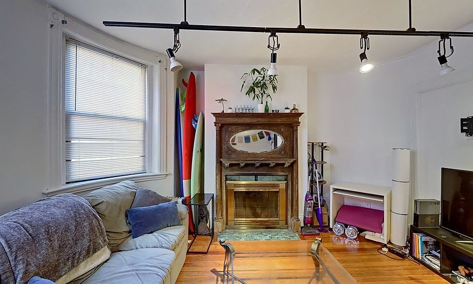 1st image of 616 Columbus Ave