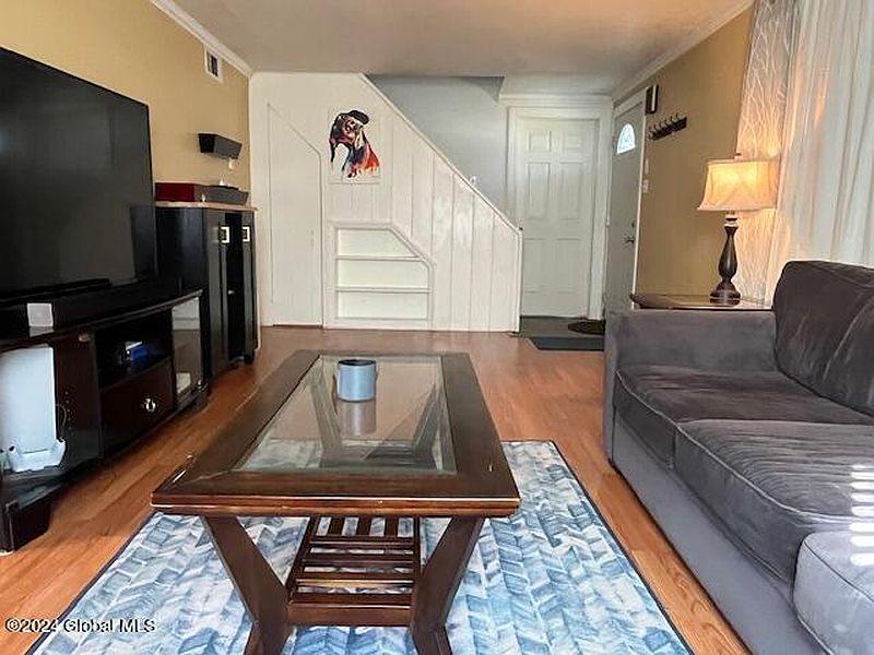 5th image of 2087 Fiero Avenue