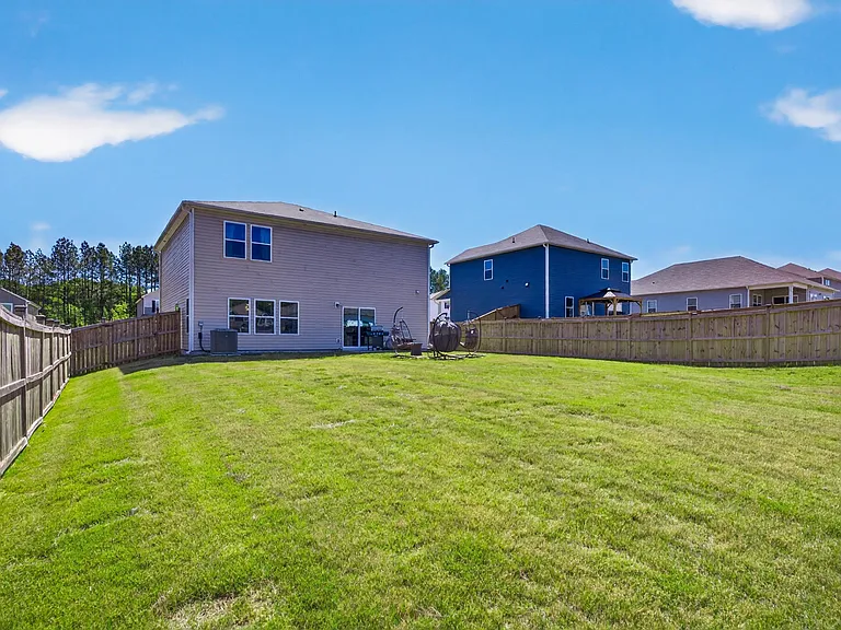 676 Winesap Dr — Photo 31