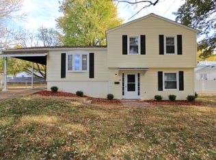 1140 Cedar Pl, Florissant, MO