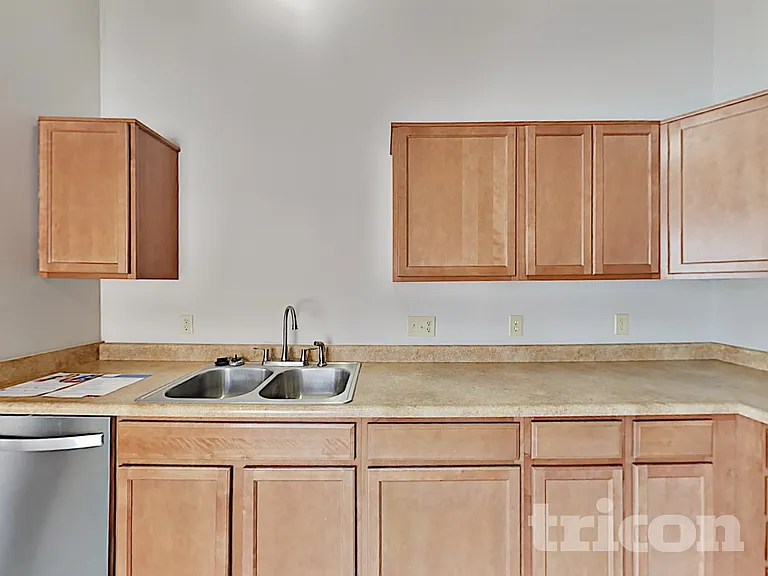 121 Hilltop Farms Blvd — Photo 4