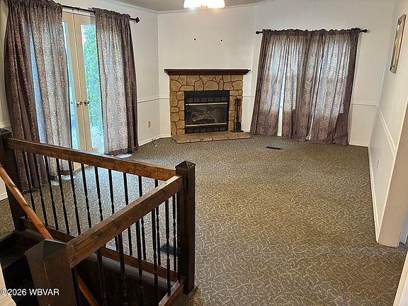 5th image of 227 Charles St