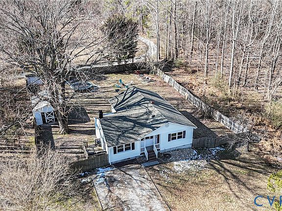 4th image of 17231 Wedgewood Dr