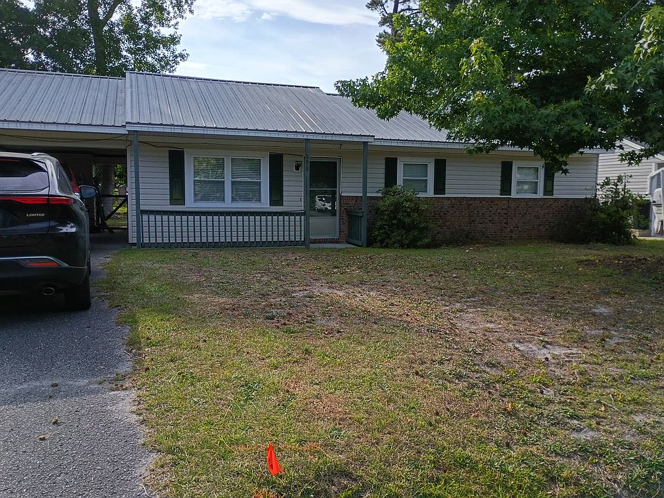 2nd image of 109 Colchester Pl