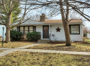 304 N 3rd St, Indianola, IA 50125