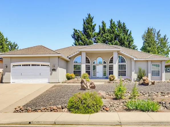 3409 Creek View Dr, Medford, OR 97504