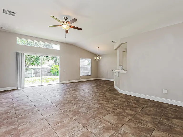 10428 Hunters Haven Blvd — Photo 4